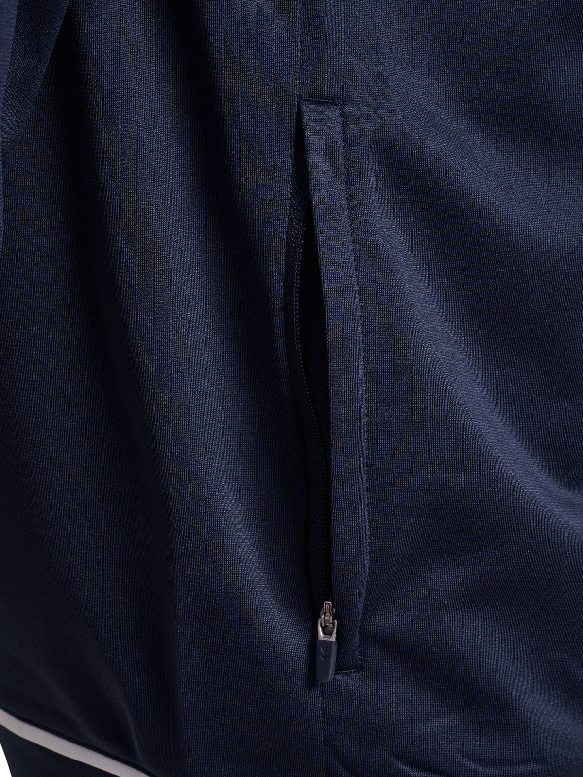 HUMMEL Core 2.0 Track Zip Jacket (marine/white)