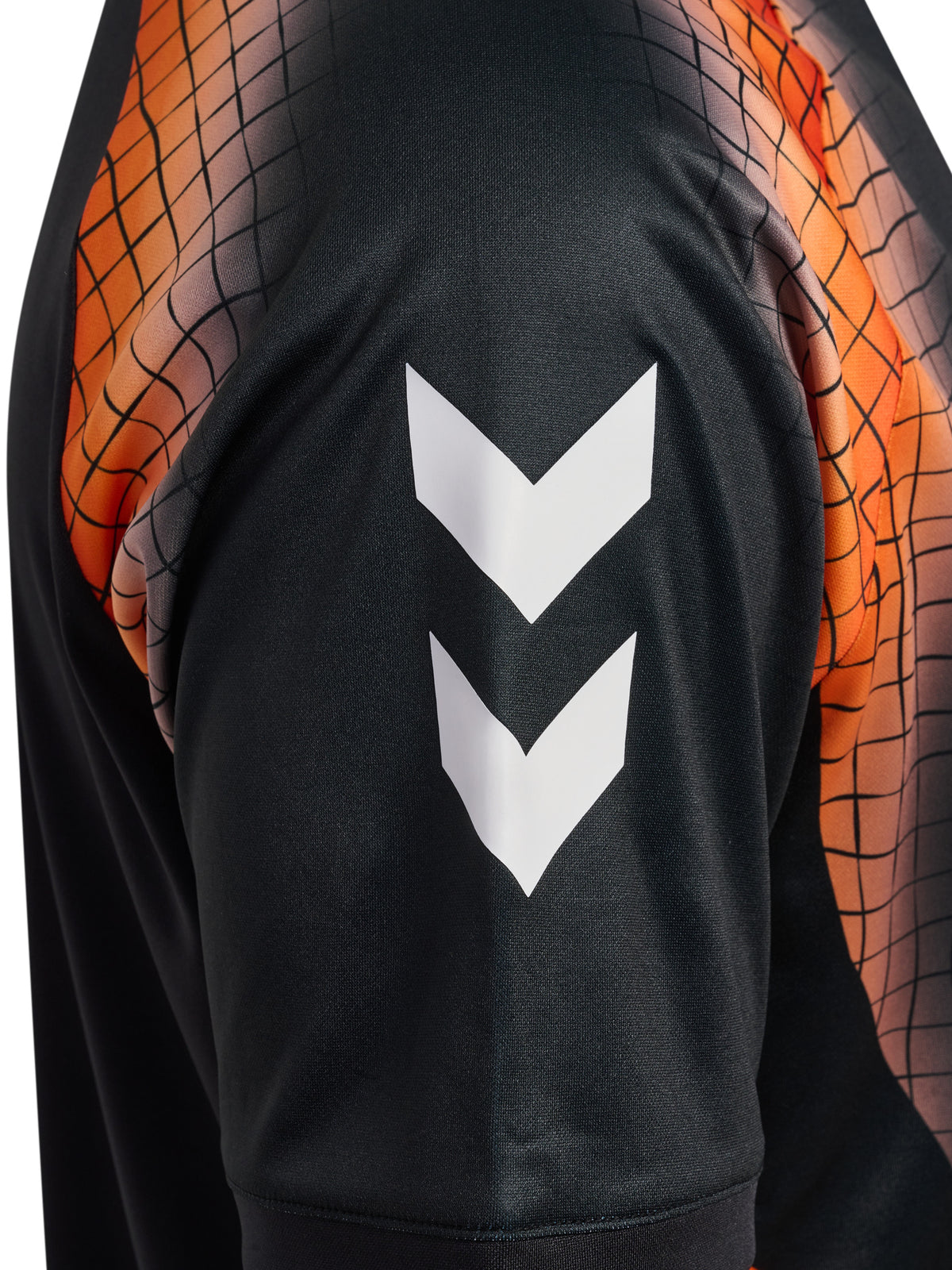 HUMMEL Blaze Club 27 Graphic Poly Tee (black)