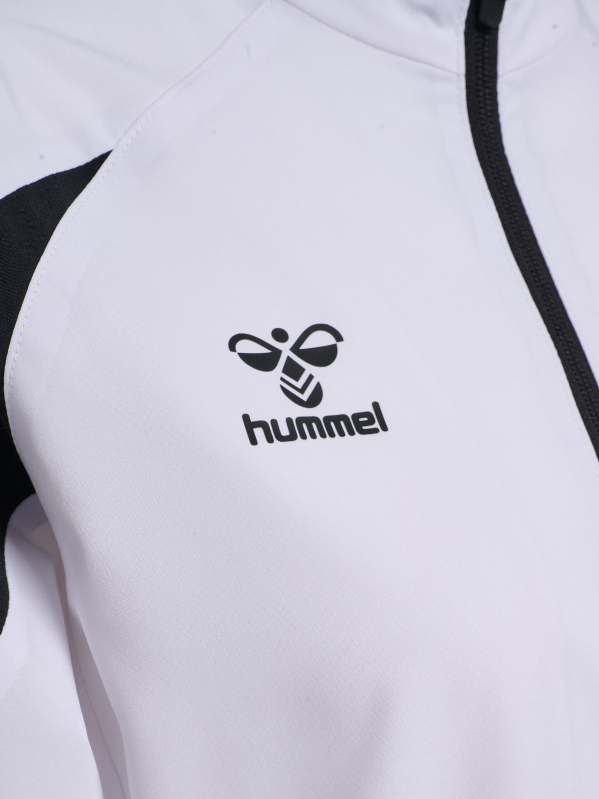 HUMMEL Core 2.0 Woven Jacket Damen (white/black)