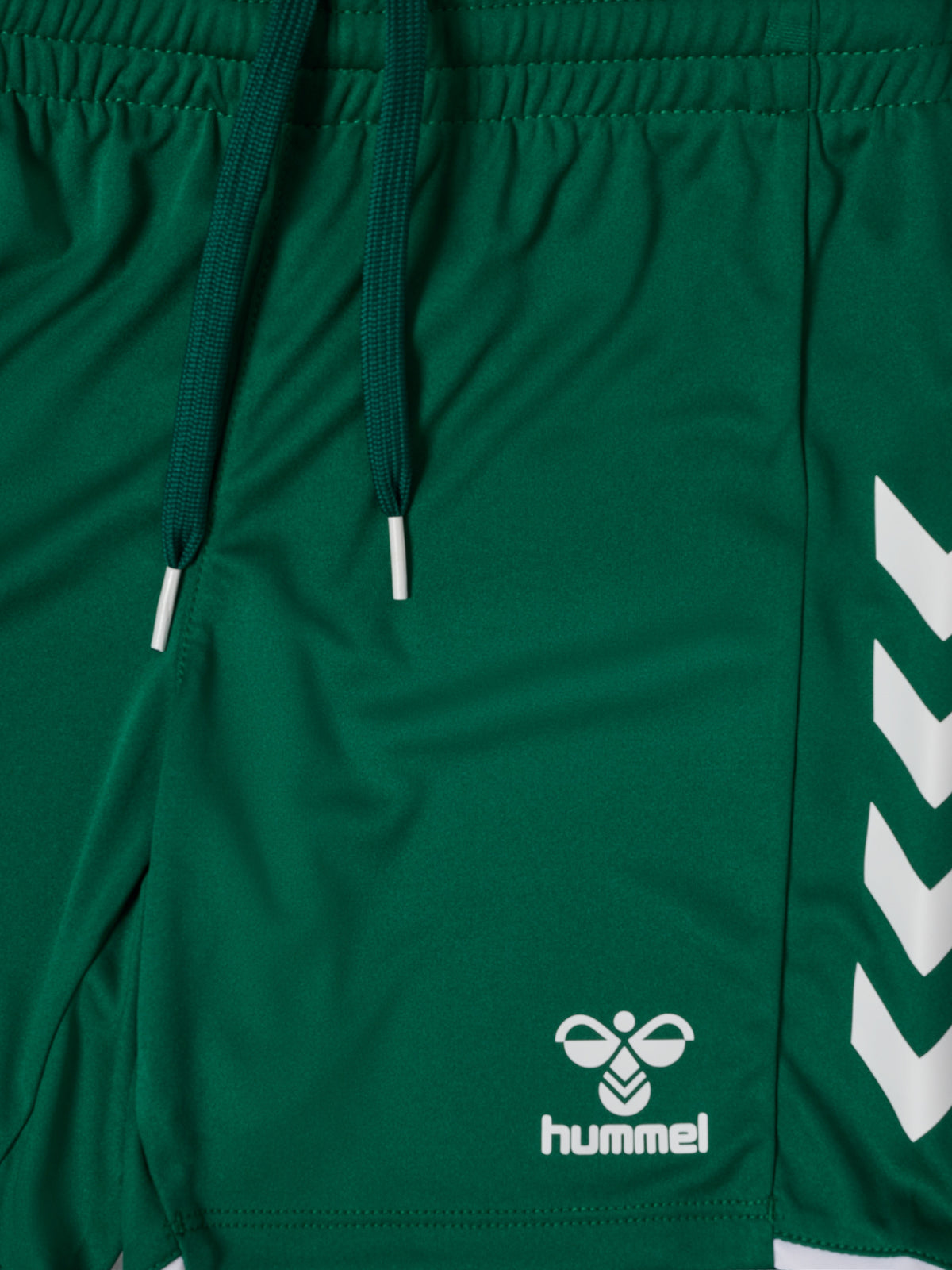 HUMMEL Core 2.0 Shorts Kind (evergreen/white)