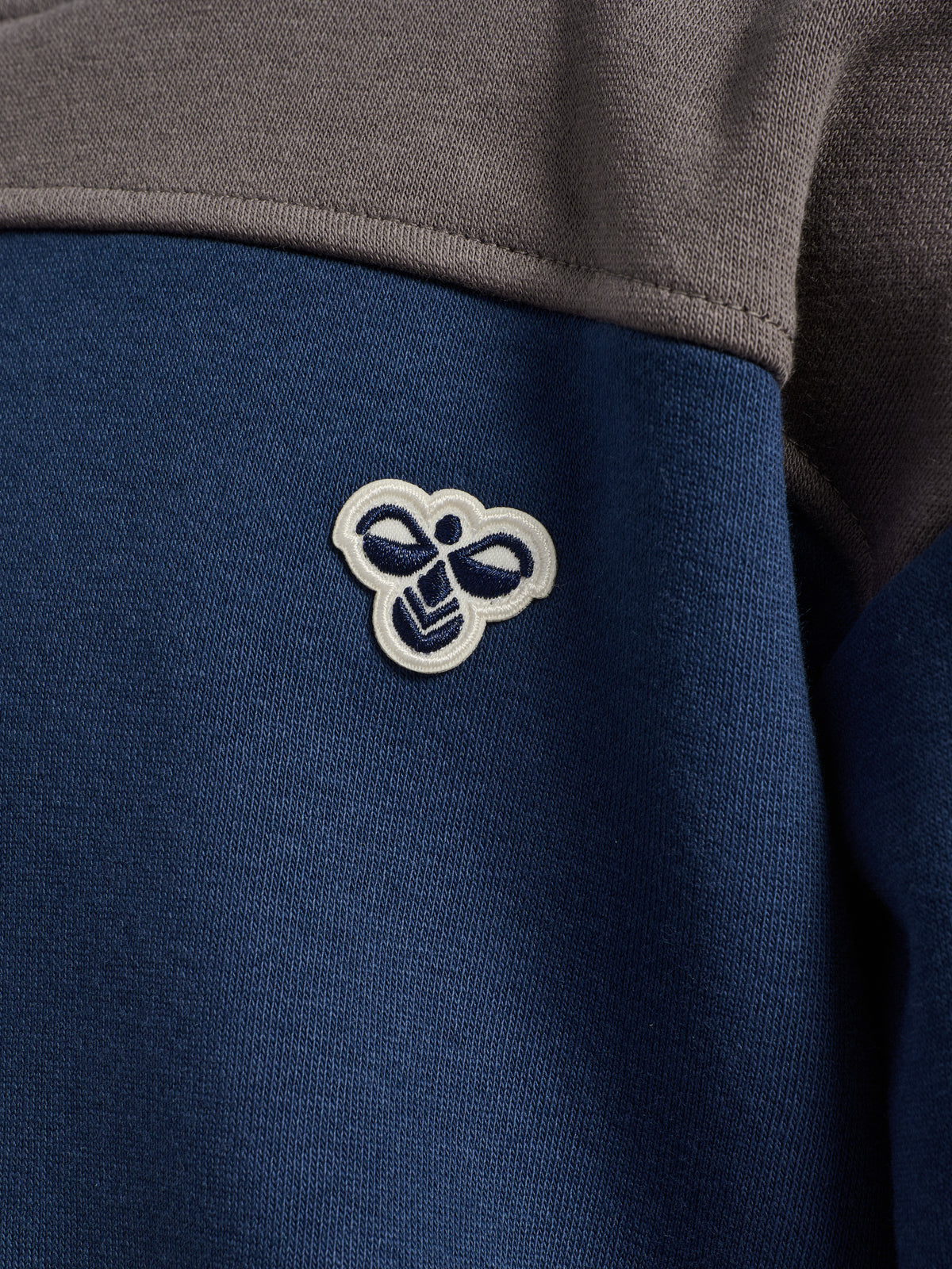 HUMMEL Loose Stripe Hoodie Bee Kind (dress blues)