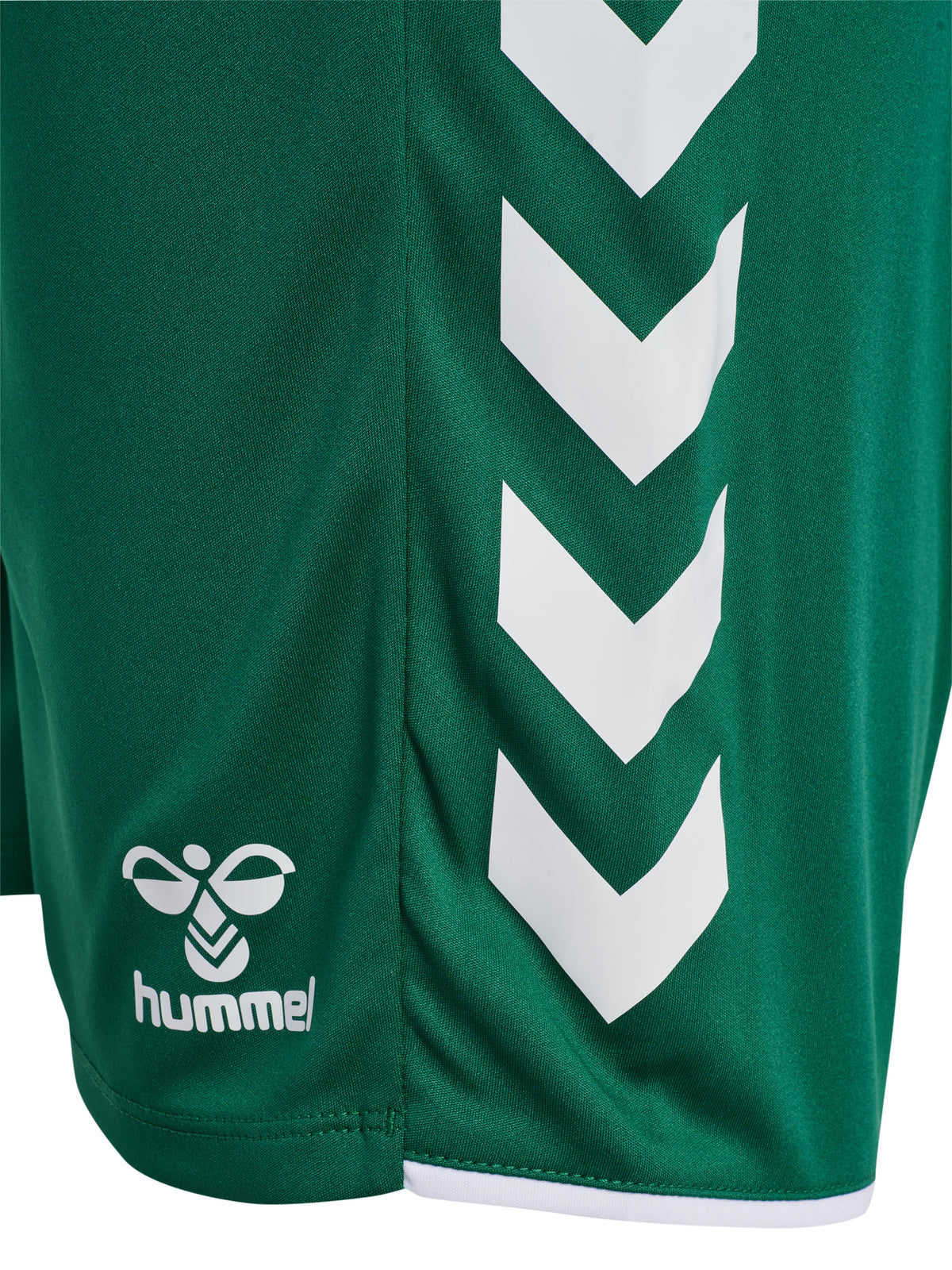 HUMMEL Core 2.0 Shorts (evergreen/white)