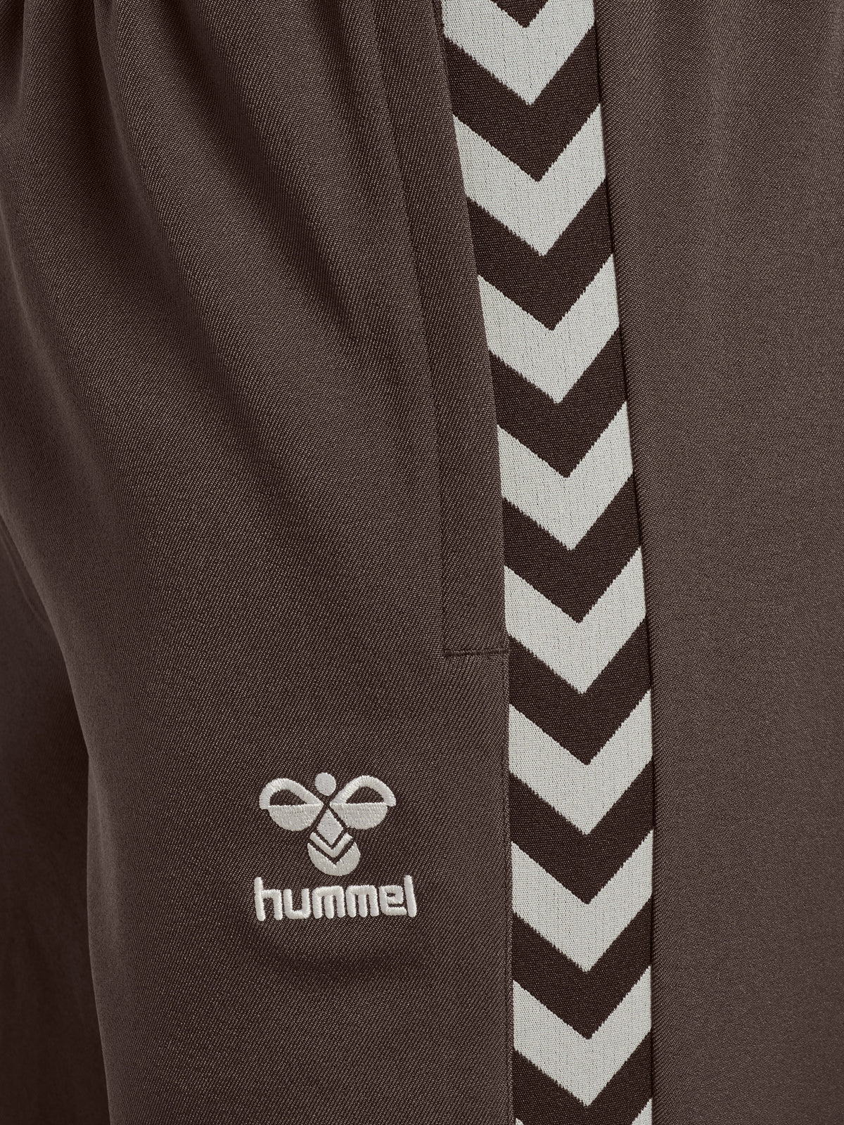 HUMMEL Root Track Pants (chocolate brown)