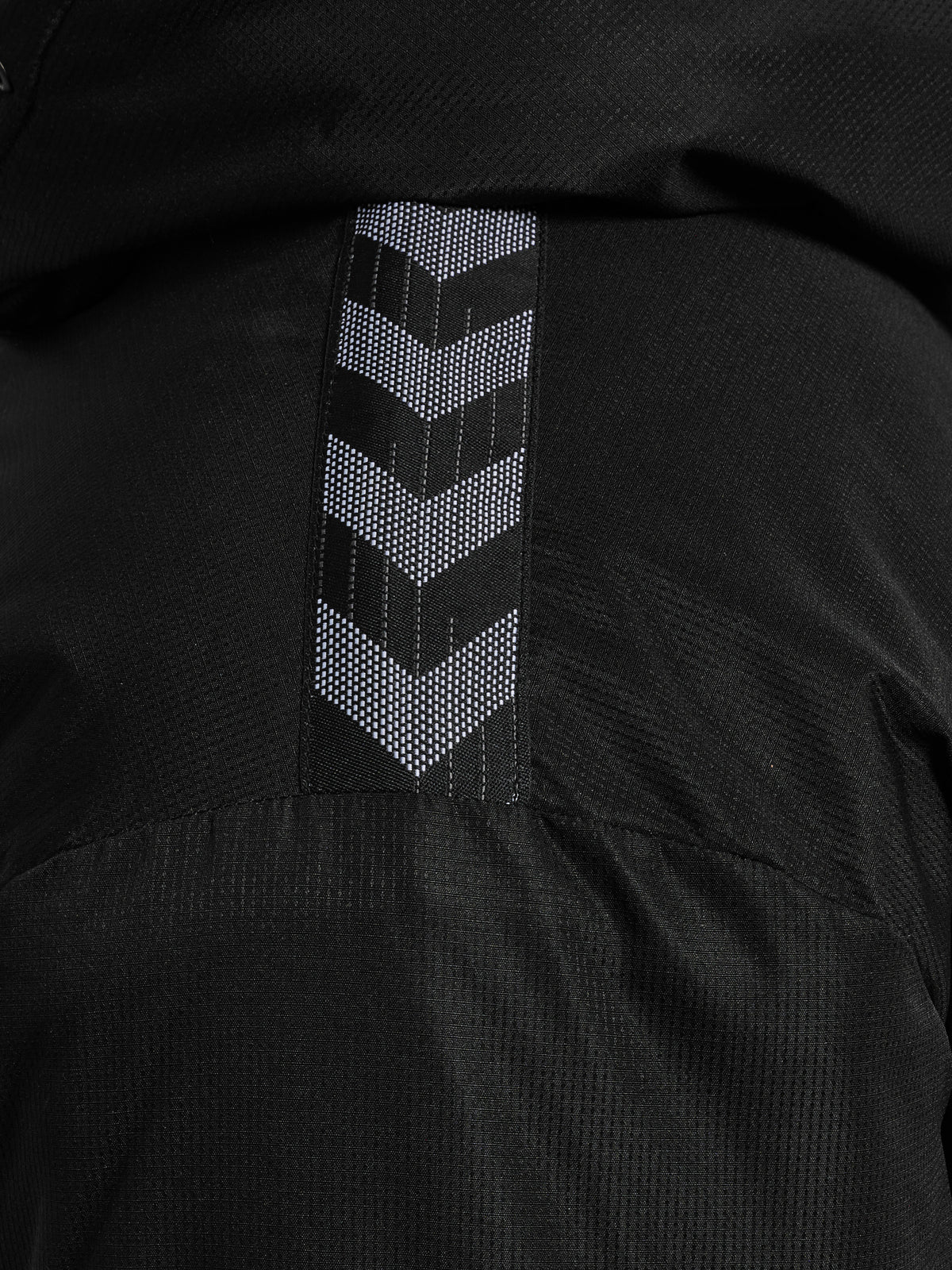 HUMMEL Authentic Bench Jacket (black)