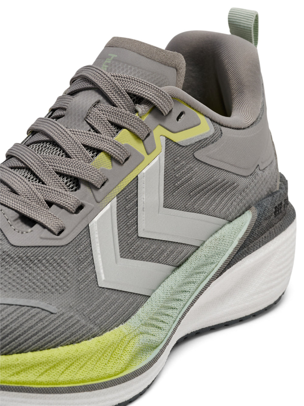 HUMMEL Race Pro (sharkskin)
