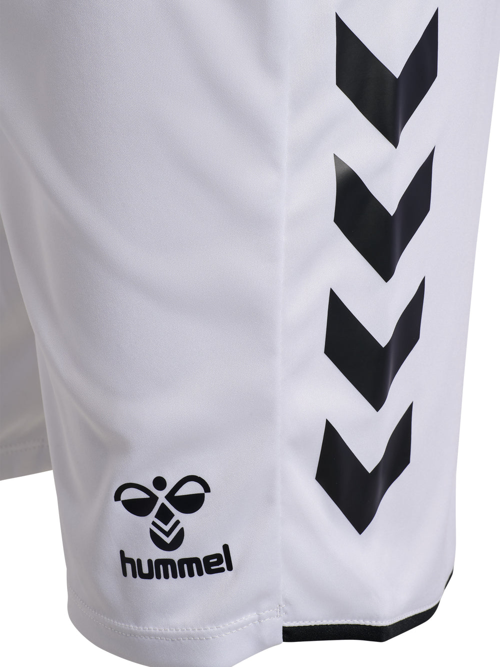 HUMMEL Core 2.0 Shorts (white/black)