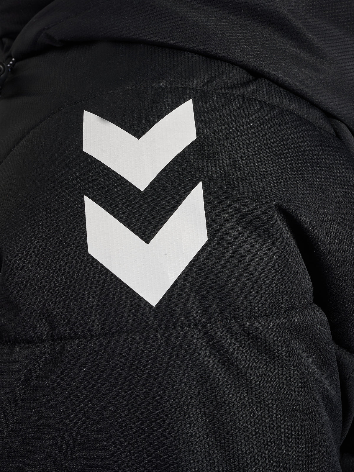 HUMMEL Lead 2.0 Bench Jacket (black)