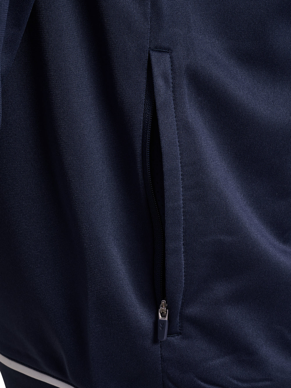 HUMMEL Core 2.0 Track Zip Jacket (marine/white)