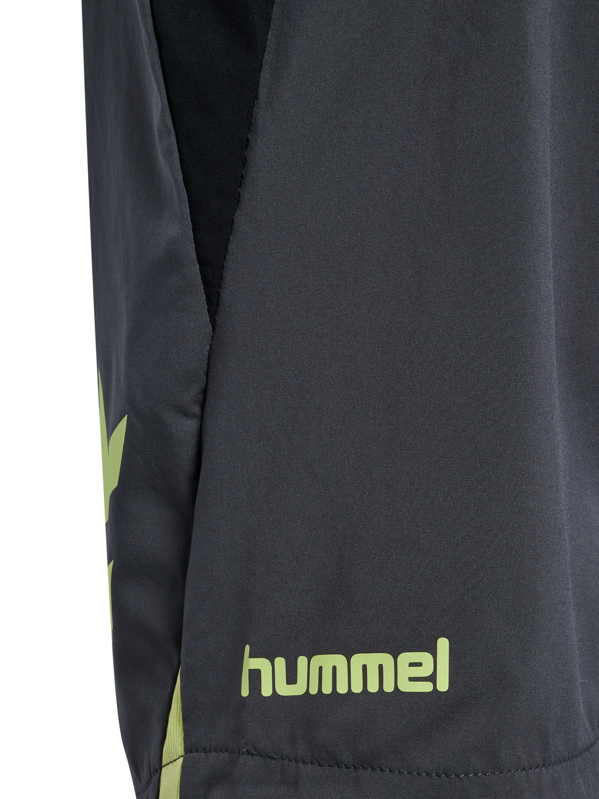 HUMMEL BLAZE26 Pro Training Shorts Kind (asphalt)