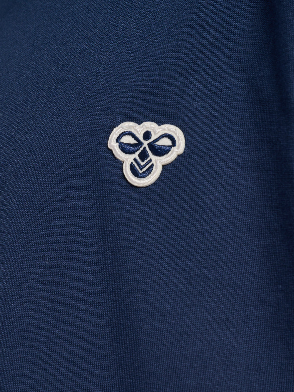 HUMMEL Loose T-Shirt S/S Bee Kind (dress blues)