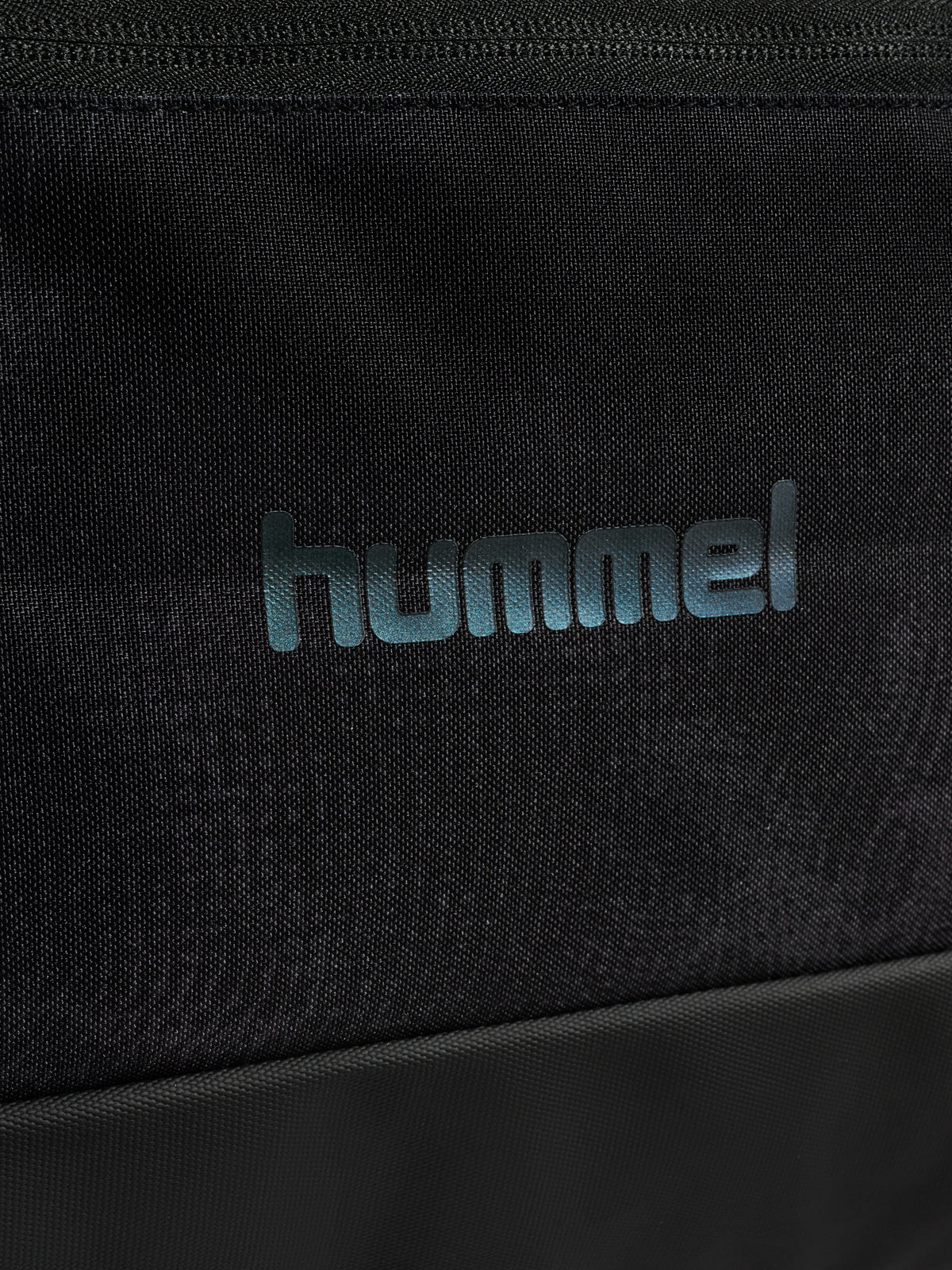 HUMMEL BLAZE26 Lead Sports Bag Medium (black/asphalt)