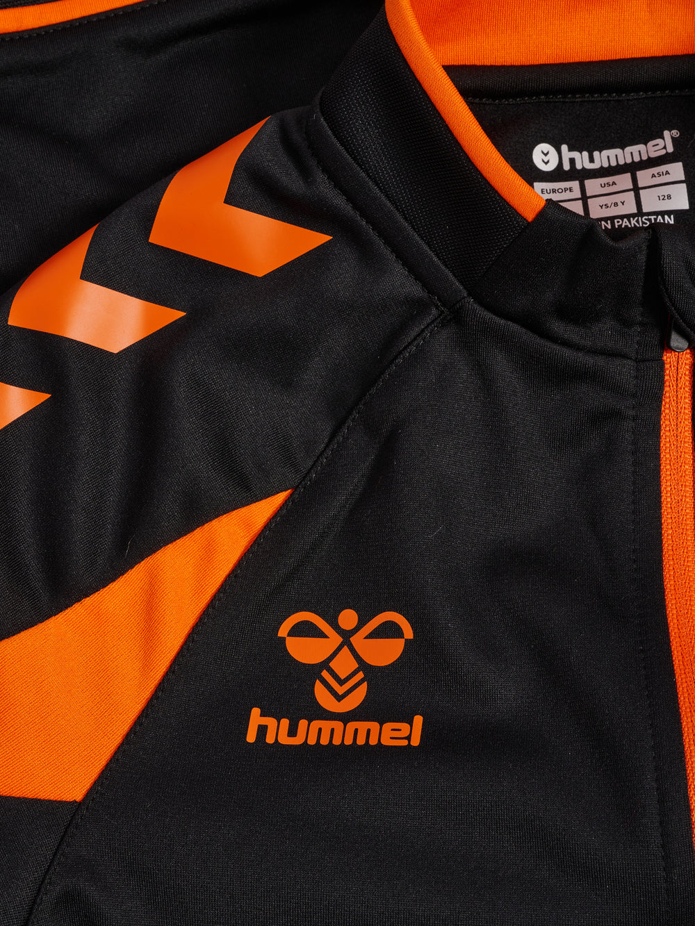 HUMMEL Core 2.0 Track Zip Jacket Kind (black/orange tiger)