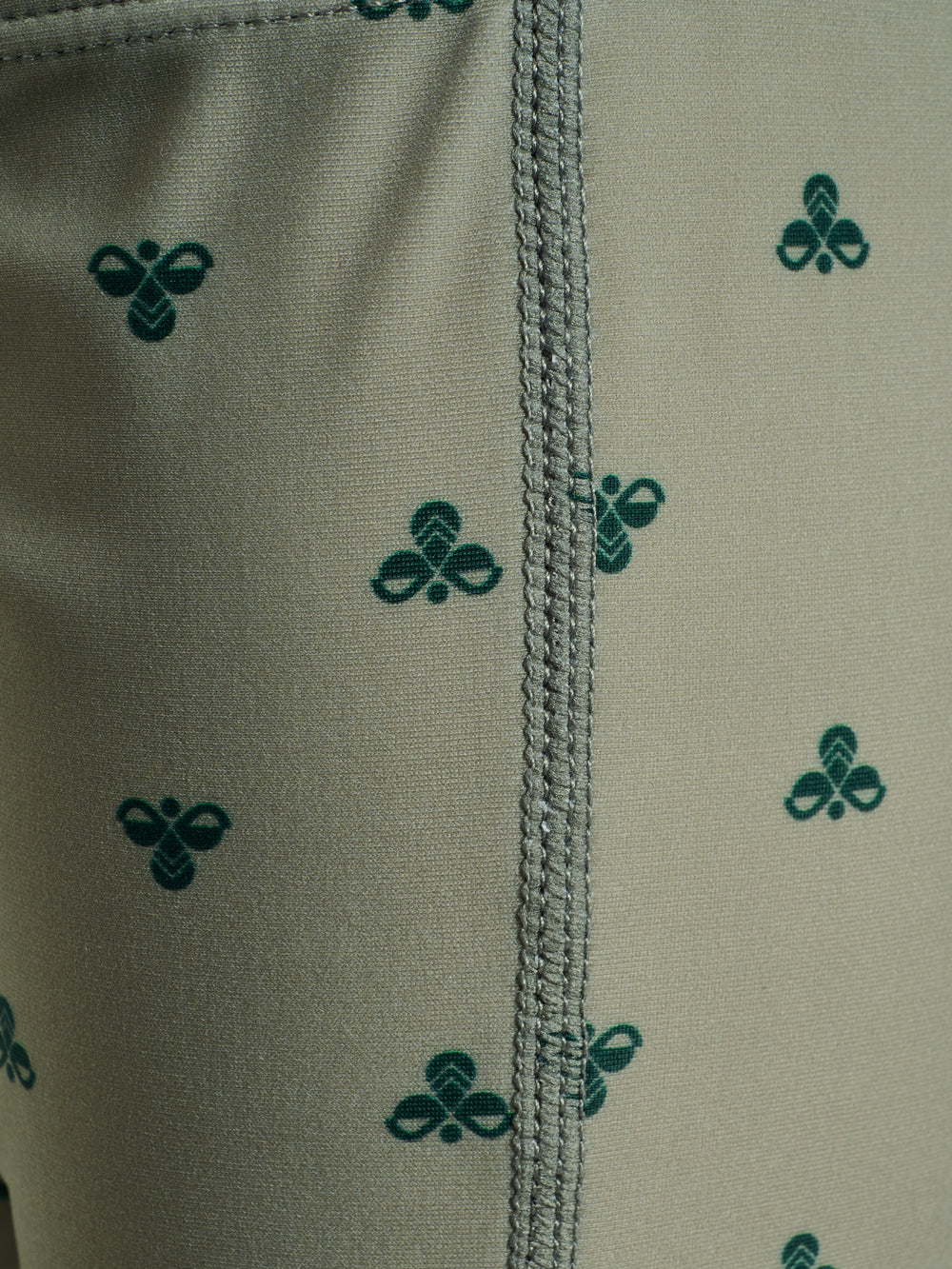 HUMMEL Mini Bee AOP Swim Shorts Kind (shadow)