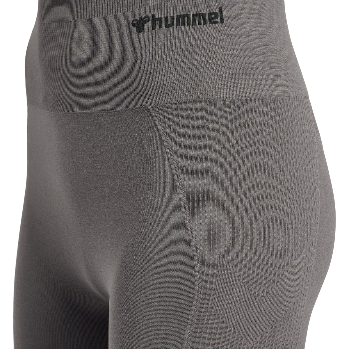 HUMMEL Tif Seamless Shorts Damen (charcoal gray)
