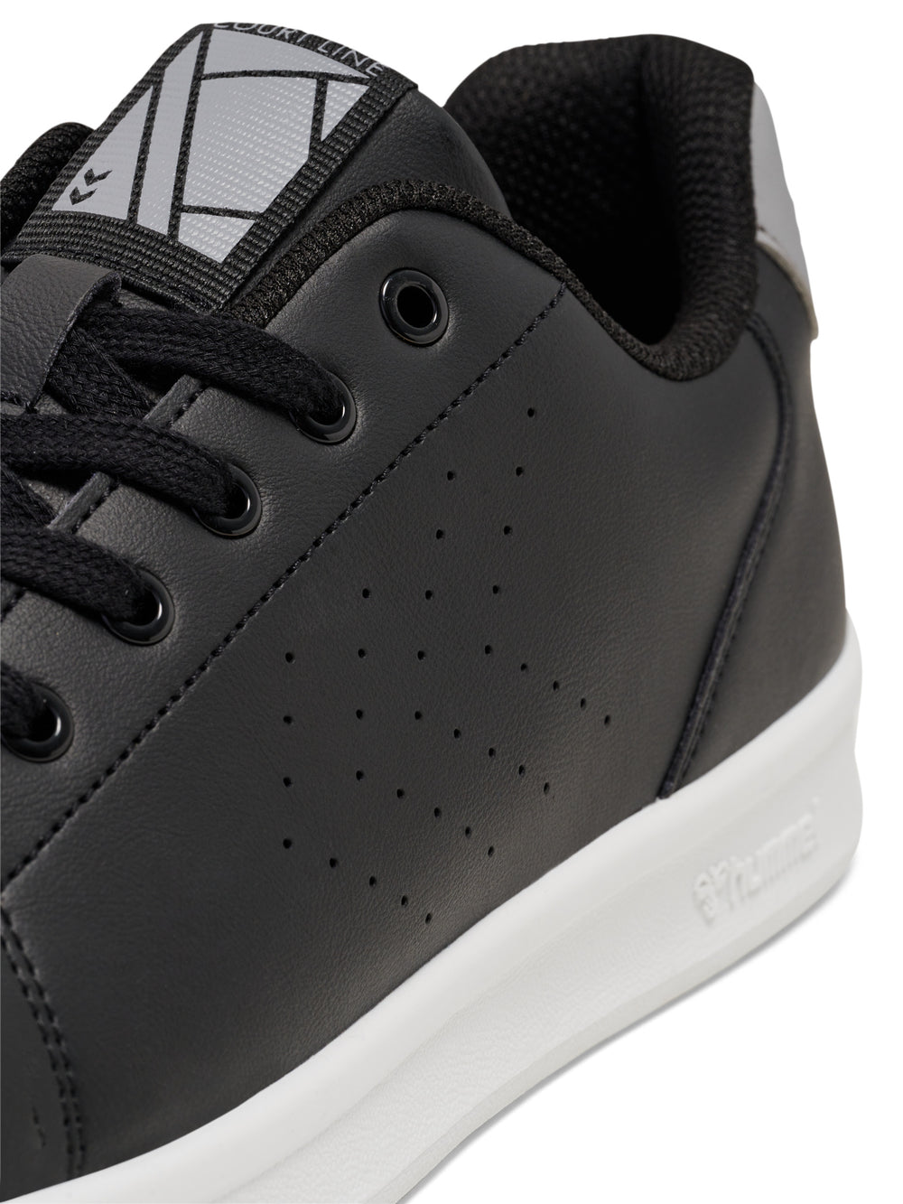 HUMMEL Court Line (black/alloy)