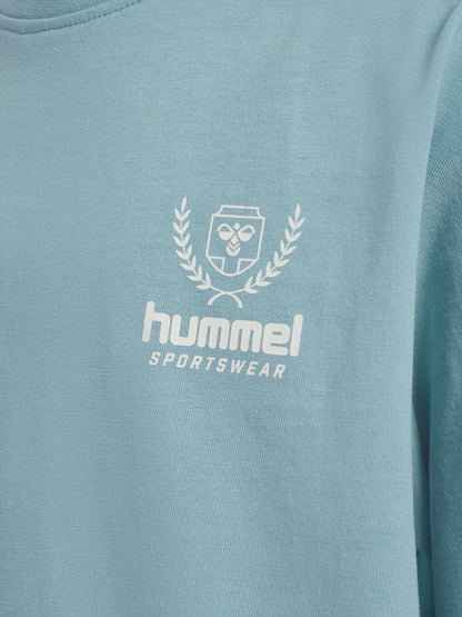 HUMMEL Loose Graphic T-Shirt S/S Bts Kind (tourmaline)
