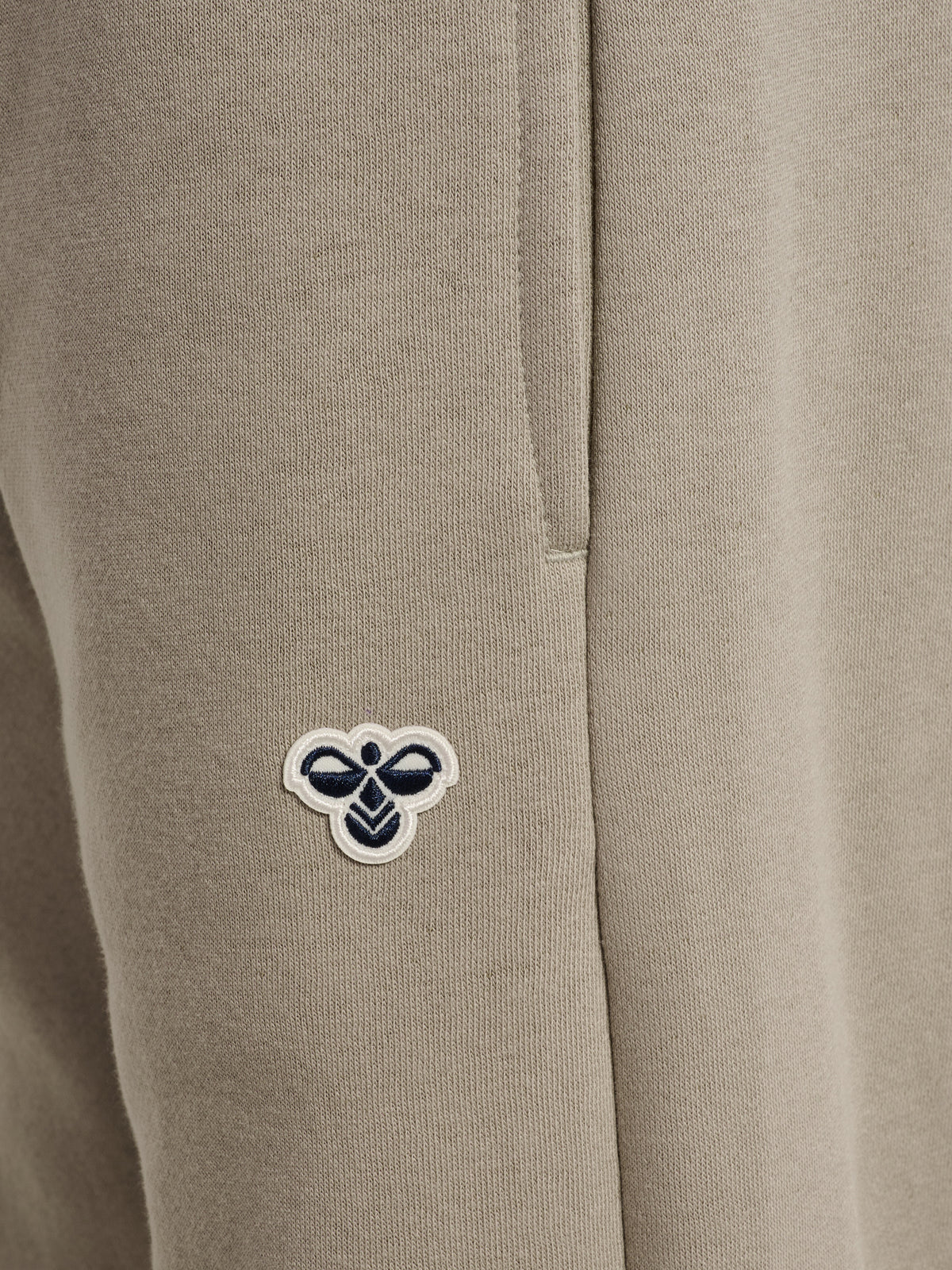 HUMMEL Loose Sweatpants Bee Kind (vintage khaki)