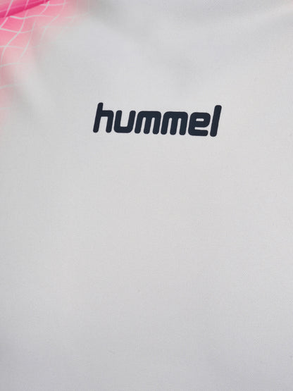 HUMMEL Blaze Club 27 Graphic Poly Tee (cloud dancer)