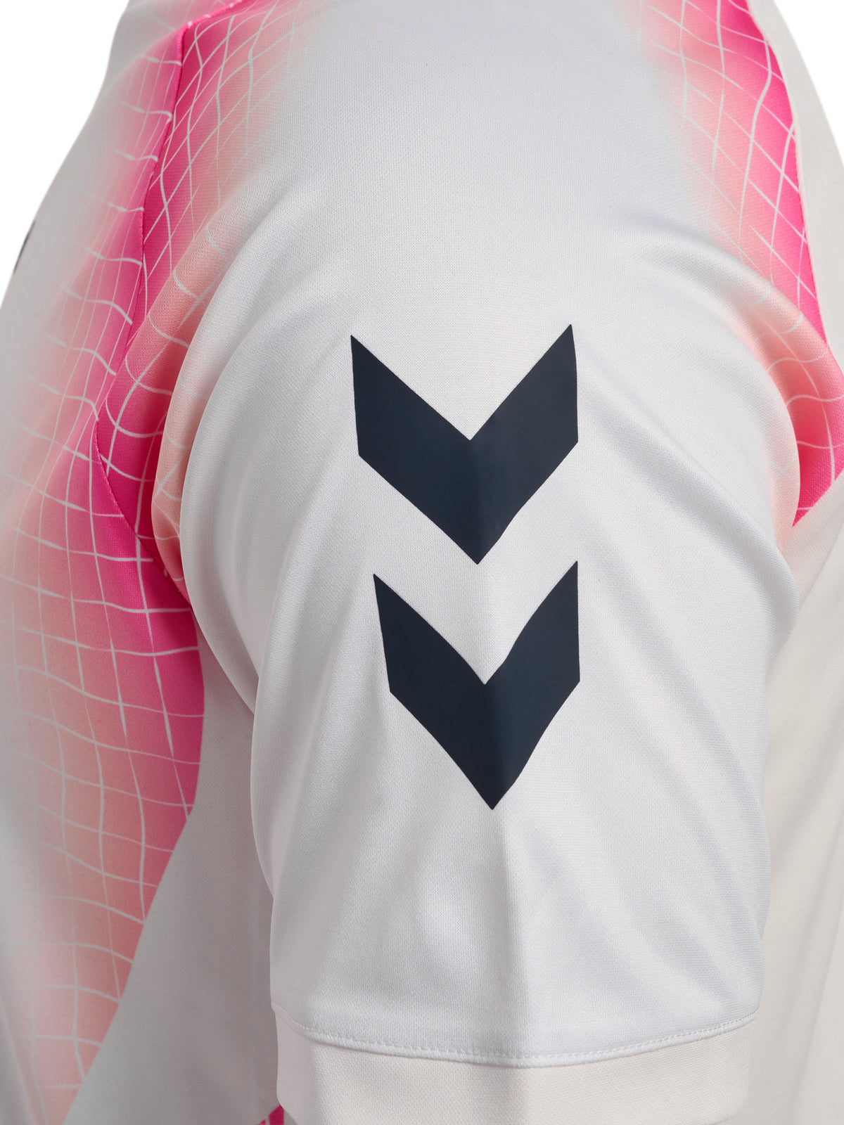 HUMMEL Blaze Club 27 Graphic Poly Tee (cloud dancer)