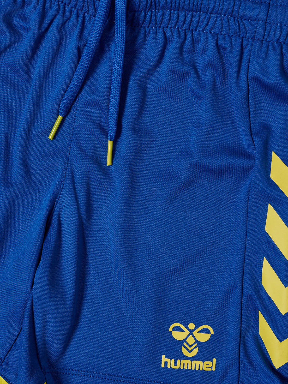 HUMMEL Core 2.0 Shorts Kind (true blue/blazing yellow)
