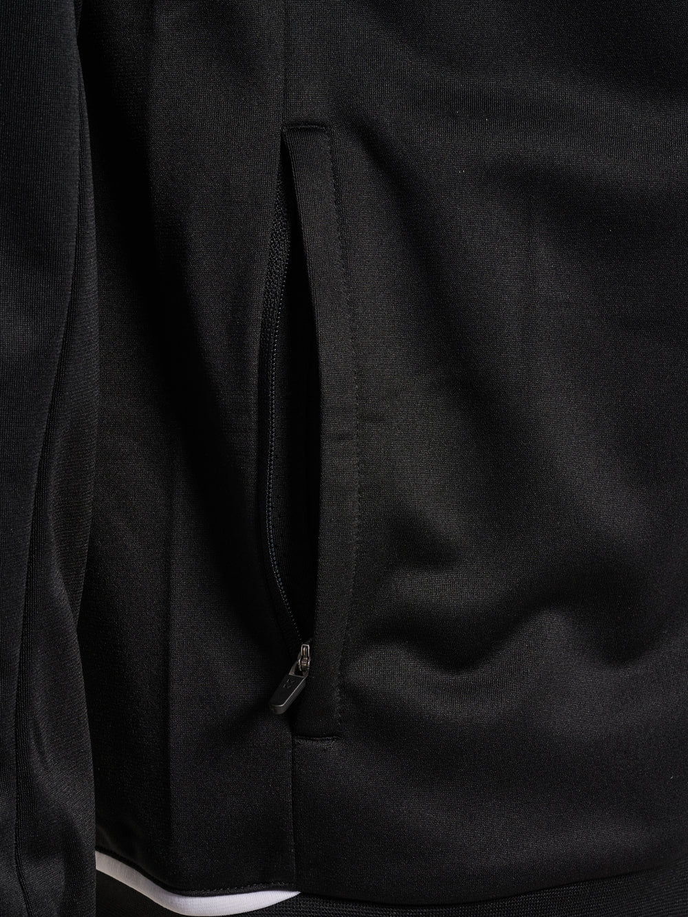 HUMMEL Core 2.0 Track Zip Jacket (black/white)