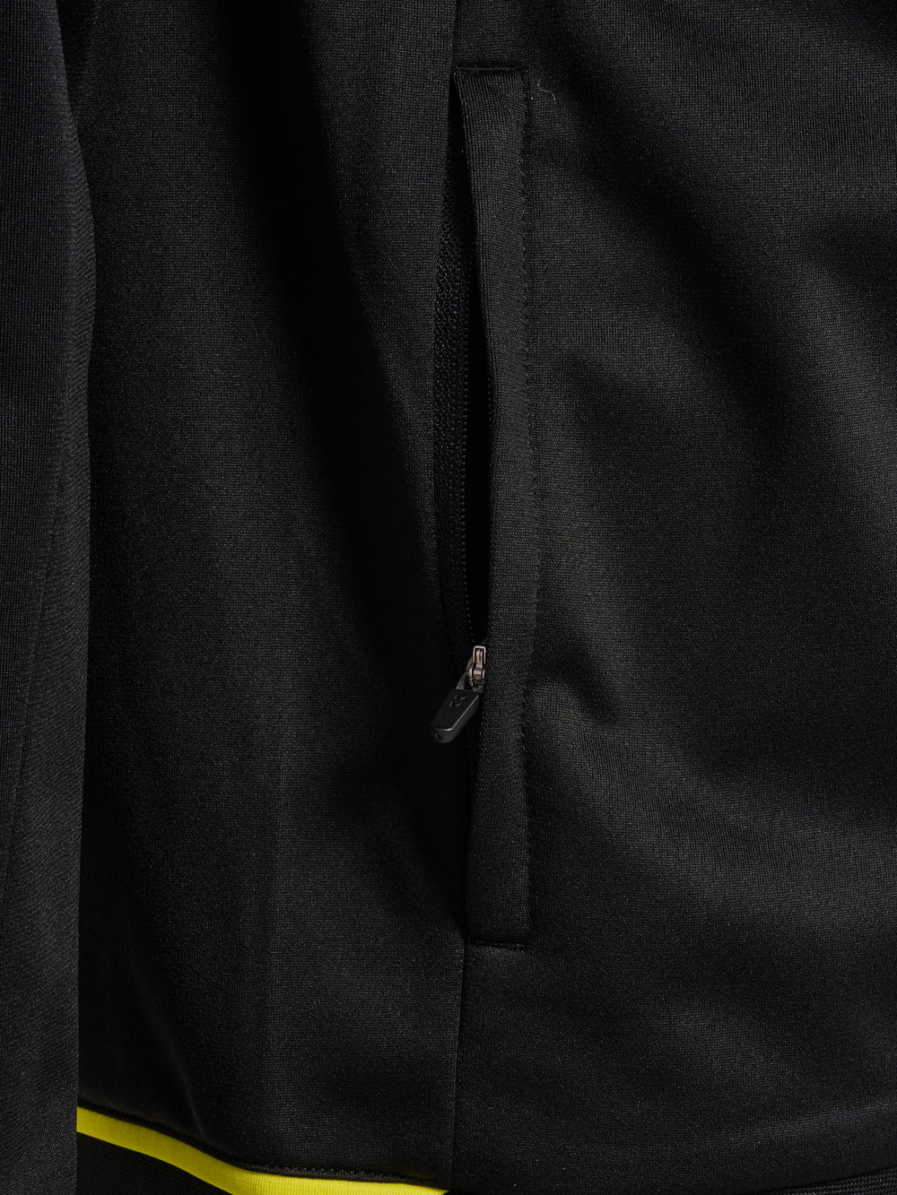 HUMMEL Core 2.0 Track Zip Jacket (black/blazing yellow)