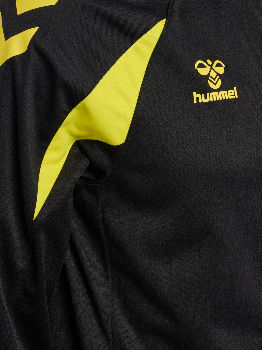 HUMMEL Core 2.0 Track Zip Jacket (black/blazing yellow)