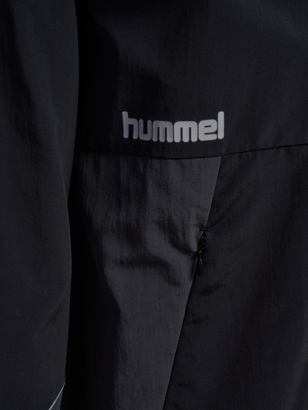 HUMMEL BLAZE26 Athleisure Track Jacket (black)