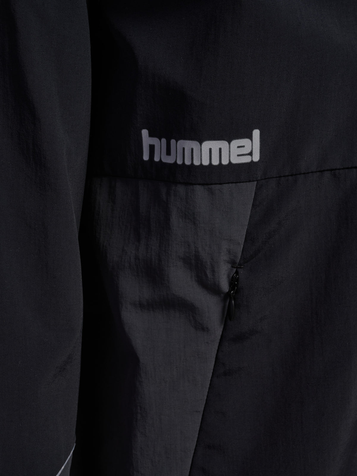 HUMMEL BLAZE26 Athleisure Track Jacket (black)
