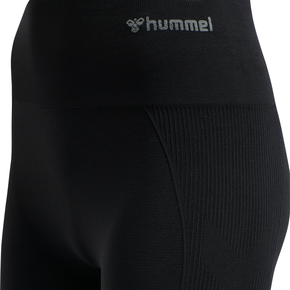 HUMMEL Tif Seamless Shorts Damen (black)