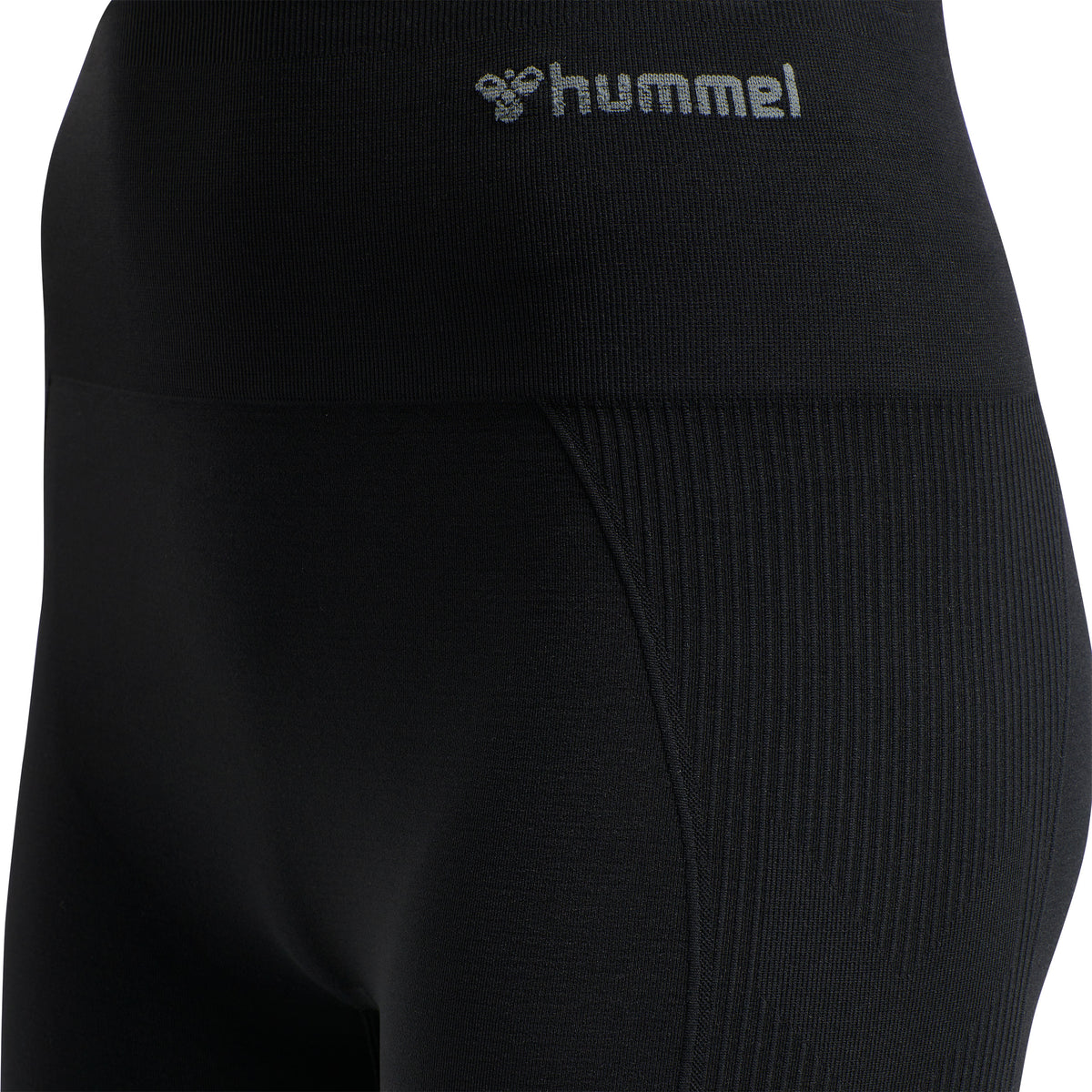 HUMMEL Tif Seamless Shorts Damen (black)