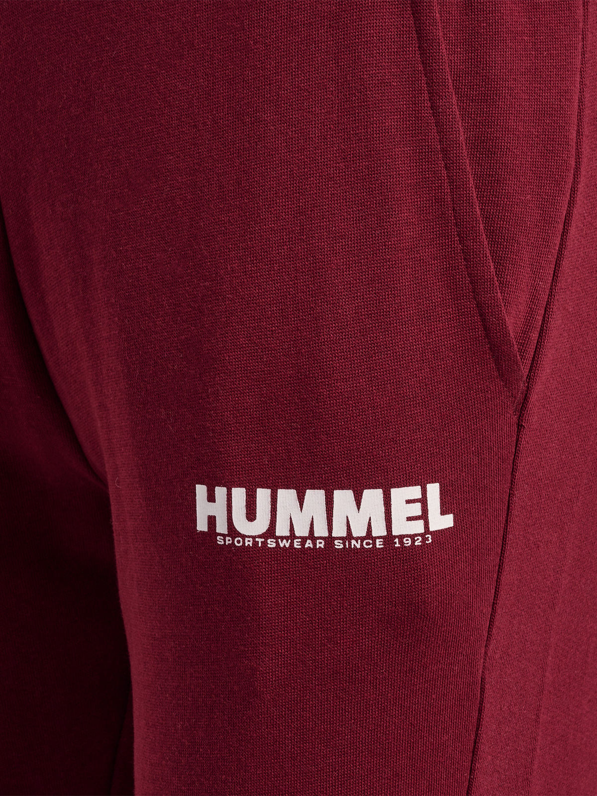 HUMMEL Legacy Tapered Pants Damen (cabernet)