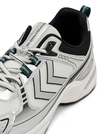 HUMMEL Trackforce One (white/black/green)