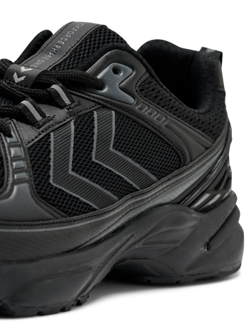 HUMMEL Trackforce One (black)