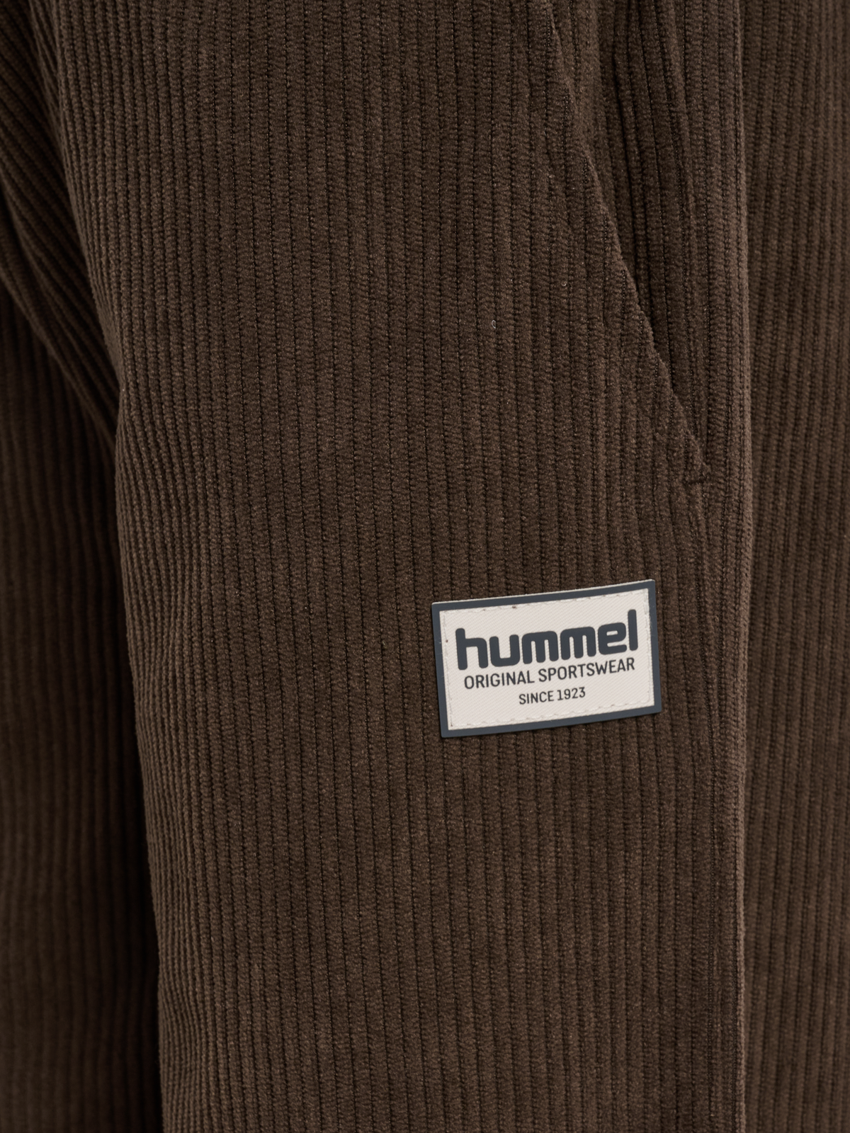 HUMMEL Cordy Loose Pant Kind (chocolate brown)