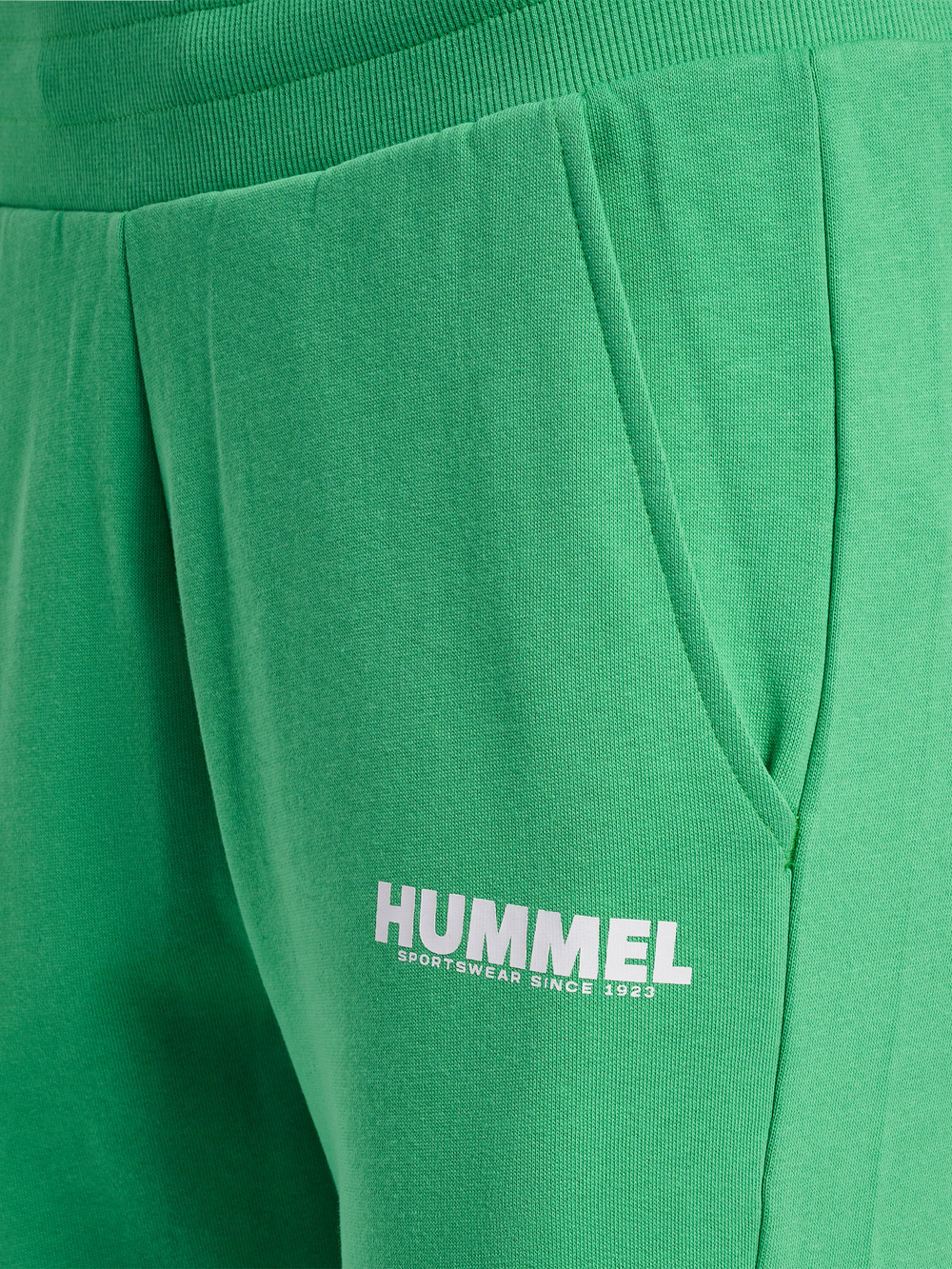 HUMMEL Legacy Tapered Pants Damen (green spruce)