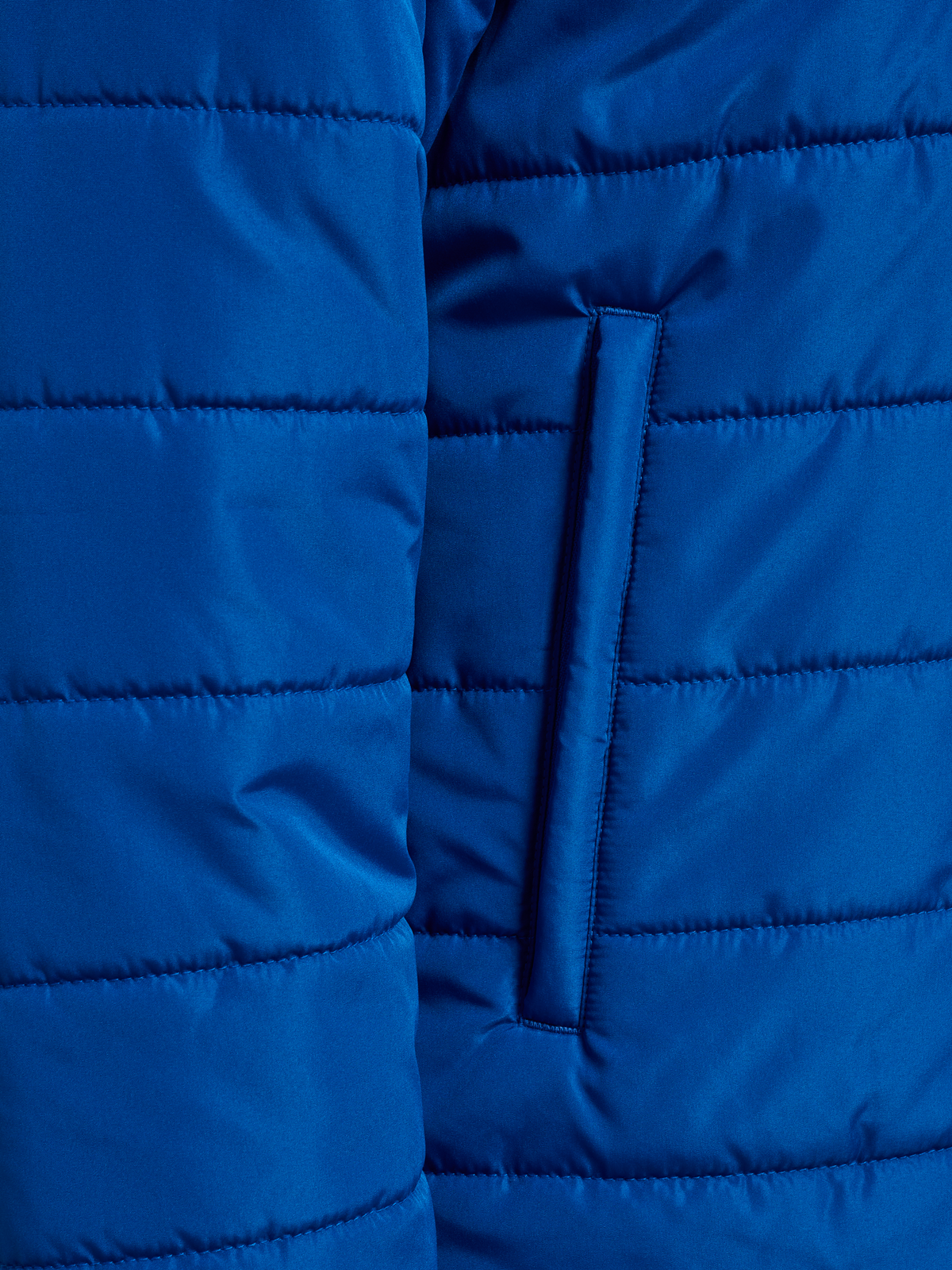 HUMMEL Essential Short Bench Jkt (true blue)