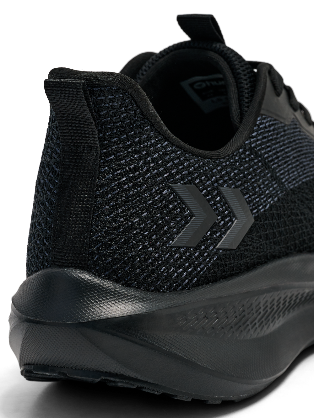 HUMMEL Foam Pro 8200 (black)