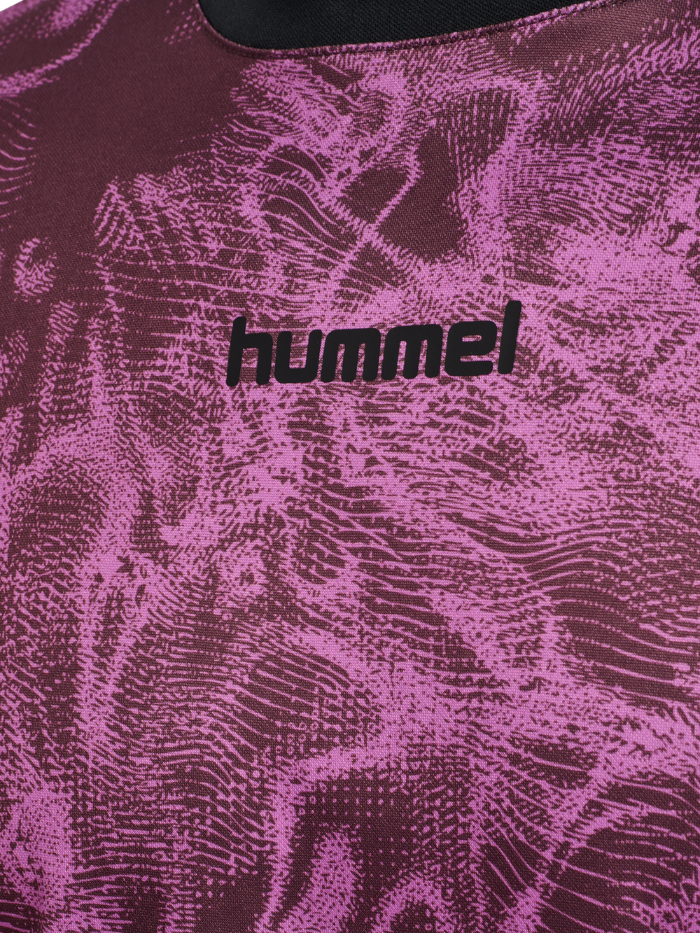 HUMMEL Blaze Club 26 Graphic Tee (liatris/huckleberry)