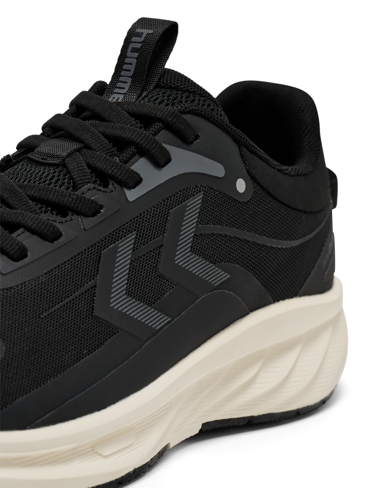 HUMMEL Focus 8000 (black)