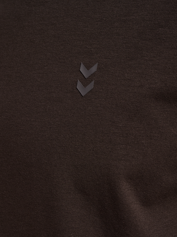 HUMMEL Defender T-Shirt S/S (chocolate torte)