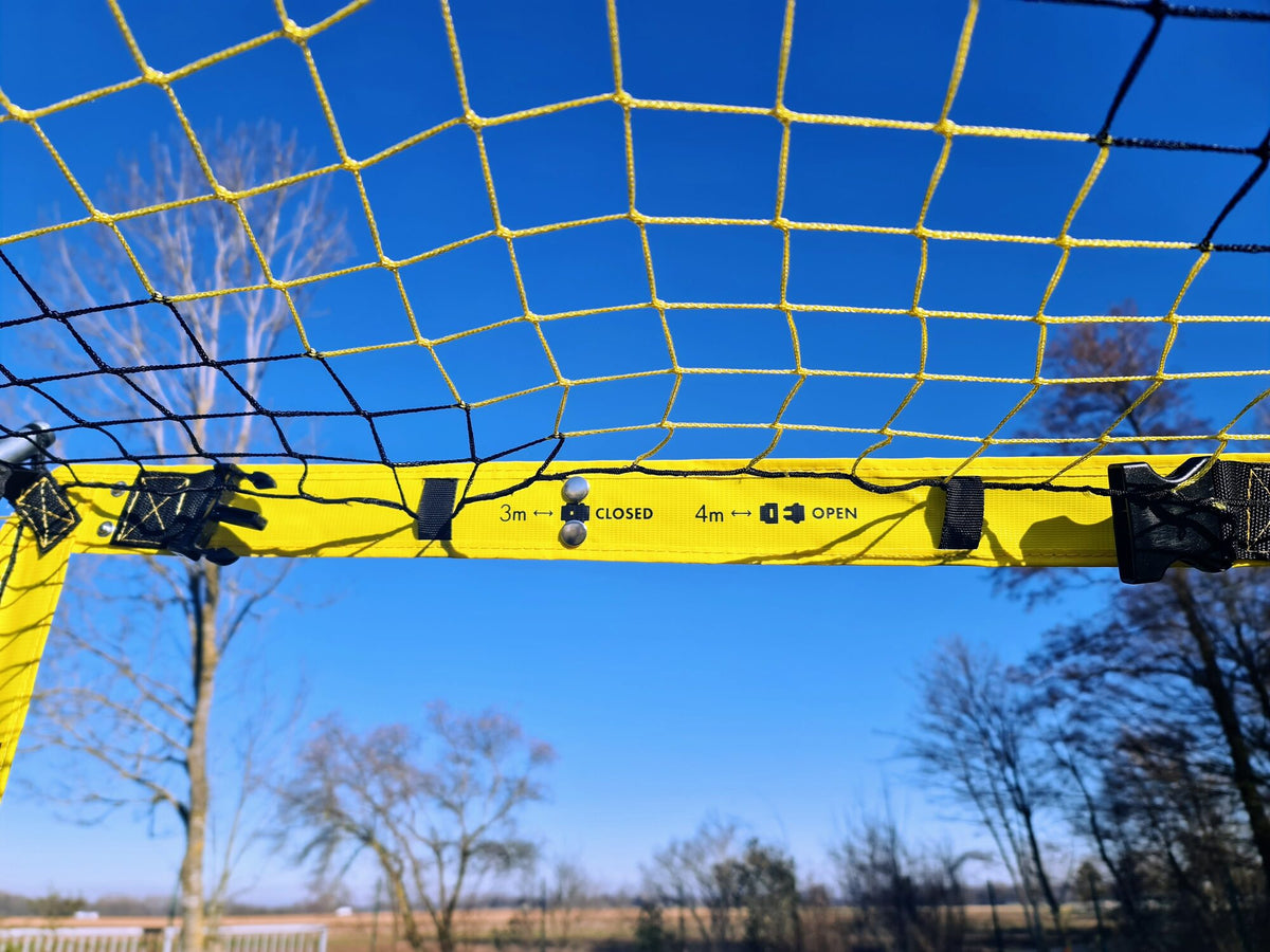POWERSHOT QUICKFIRE Multi-Size Fußballtor 3,6/4,9 x 1,8/2,1 m (schwarz/gelb)