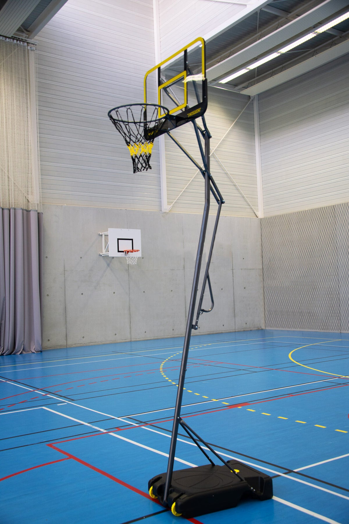 POWERSHOT Mobiler Basketballkorb Senior – höhenverstellbar (gelb/schwarz)